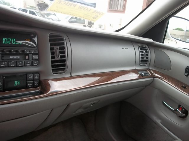 Buick Park Avenue 2004 photo 9