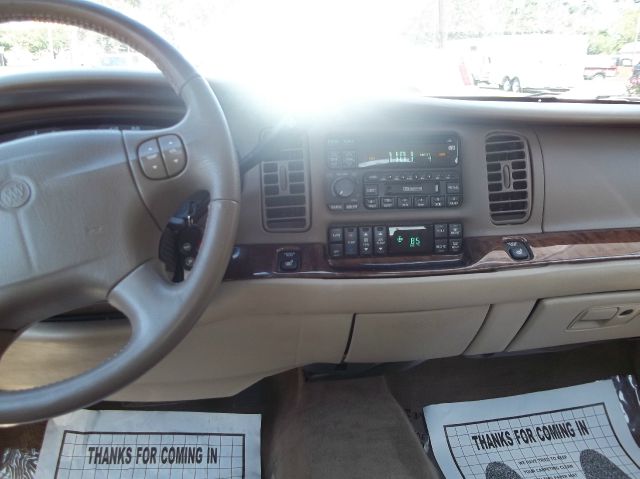 Buick Park Avenue 2005 photo 2