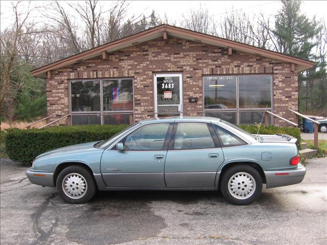 Buick REGAL 1995 photo 2