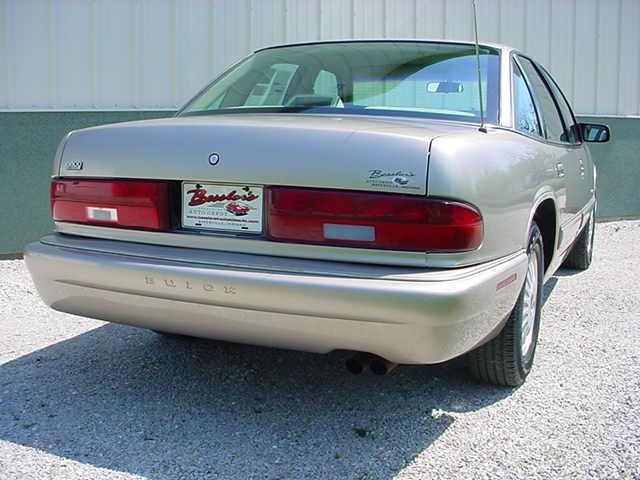 Buick REGAL 1996 photo 3