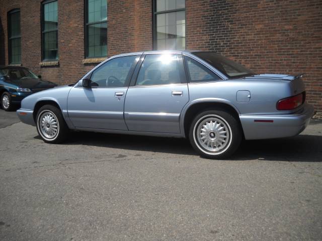 Buick REGAL 1996 photo 4