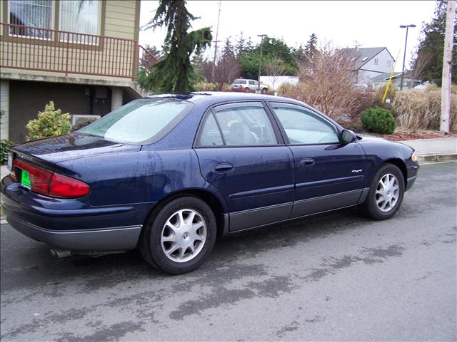 Buick REGAL 1999 photo 2