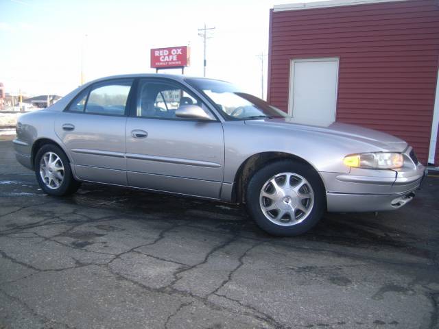 Buick REGAL XLS Sedan