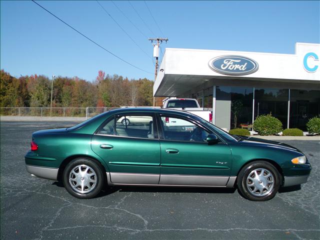 Buick REGAL 1999 photo 2