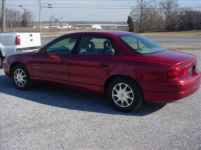 Buick REGAL S 5 Passenger Sedan