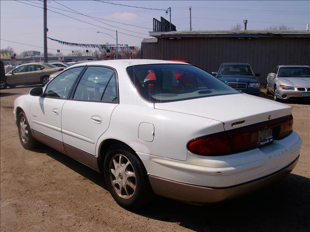 Buick REGAL 1999 photo 2