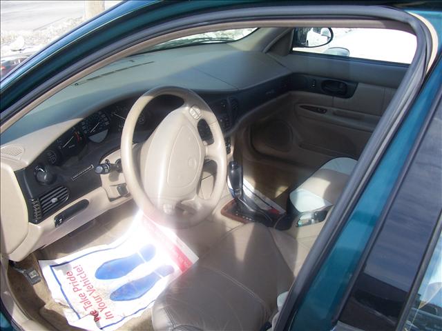 Buick REGAL 1999 photo 2