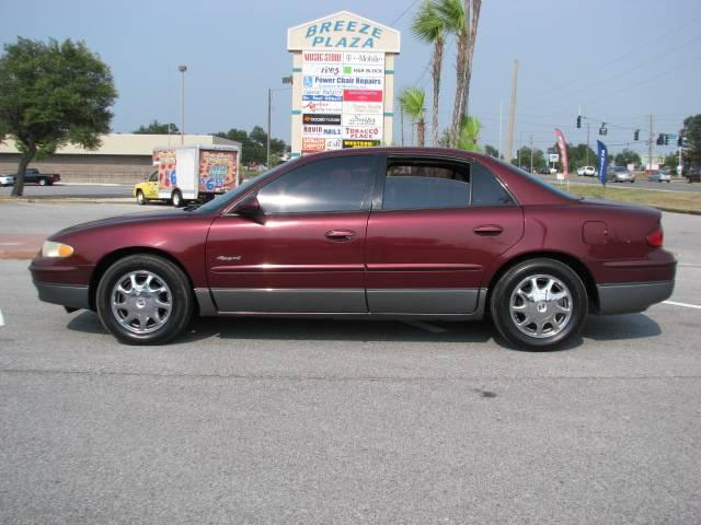 Buick REGAL XLS Sedan