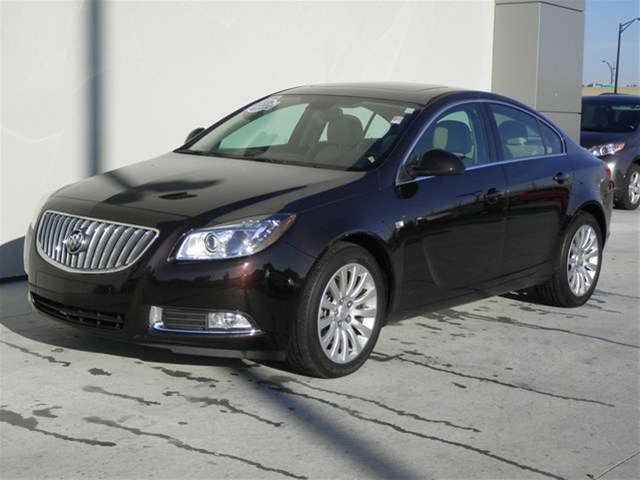 Buick REGAL 2011 photo 1