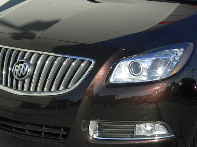 Buick REGAL 2011 photo 3