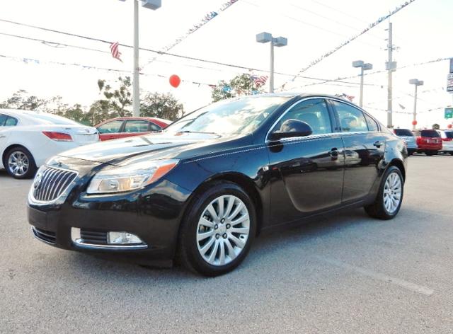 Buick REGAL 2011 photo 2