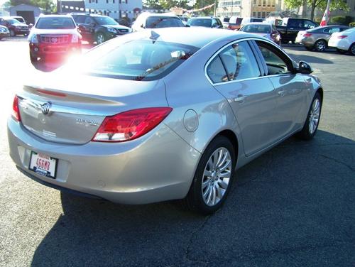 Buick REGAL 2011 photo 3