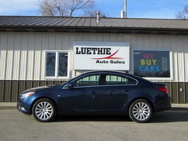 Buick REGAL 2.8 Quattro AWD Sedan