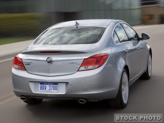 Buick REGAL 2011 photo 2