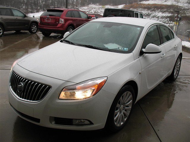 Buick REGAL 2011 photo 4