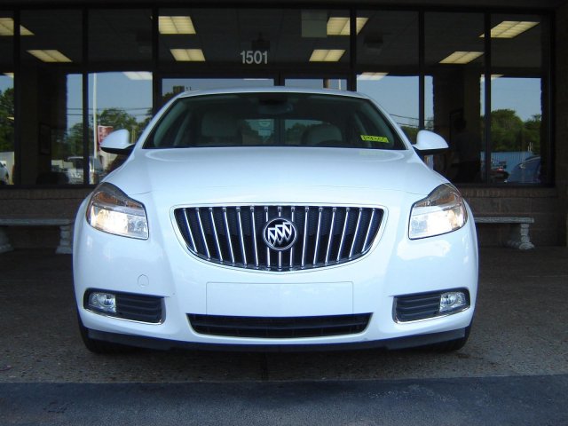 Buick REGAL 2011 photo 3