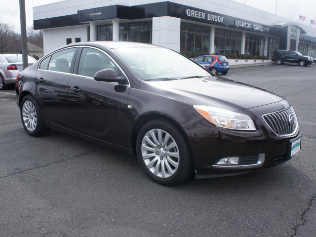 Buick REGAL 2011 photo 1