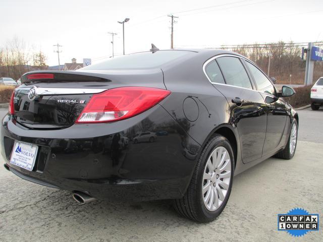 Buick REGAL 2011 photo 1