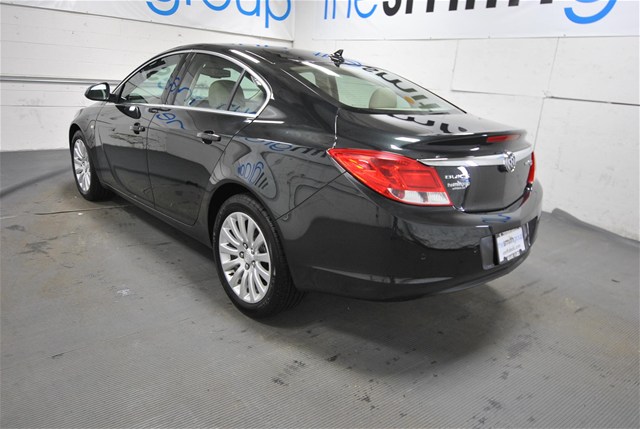 Buick REGAL 2011 photo 1