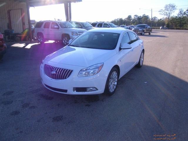 Buick REGAL SLT 5.7 HEMI 4WD W/20 INCH Wheels Sedan