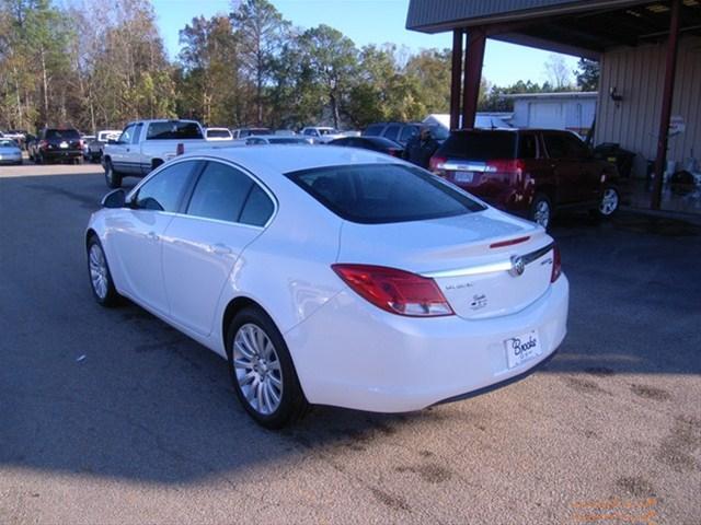 Buick REGAL 2011 photo 3