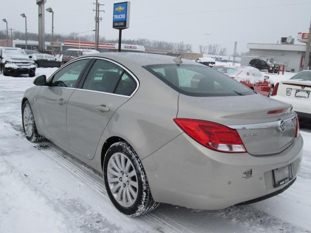 Buick REGAL 2011 photo 1