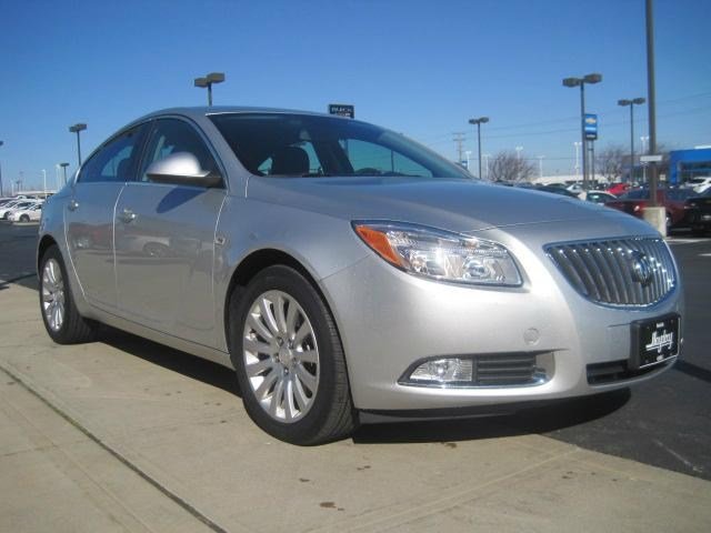 Buick REGAL 2011 photo 3