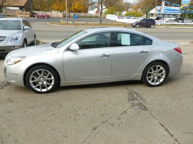 Buick REGAL 2012 photo 2