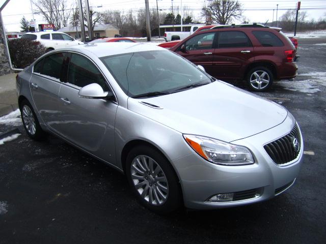 Buick REGAL 2012 photo 1