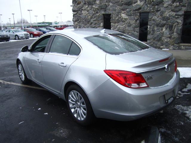 Buick REGAL 2012 photo 3