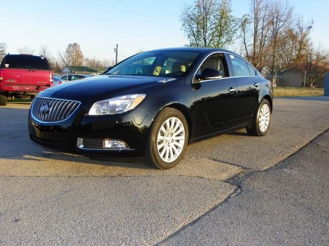 Buick REGAL 2012 photo 2