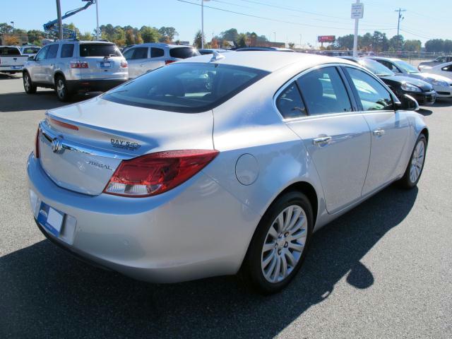 Buick REGAL 2012 photo 3