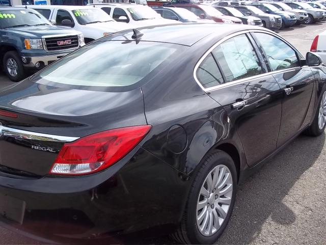 Buick REGAL 2012 photo 3