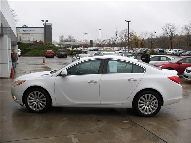 Buick REGAL 2012 photo 3