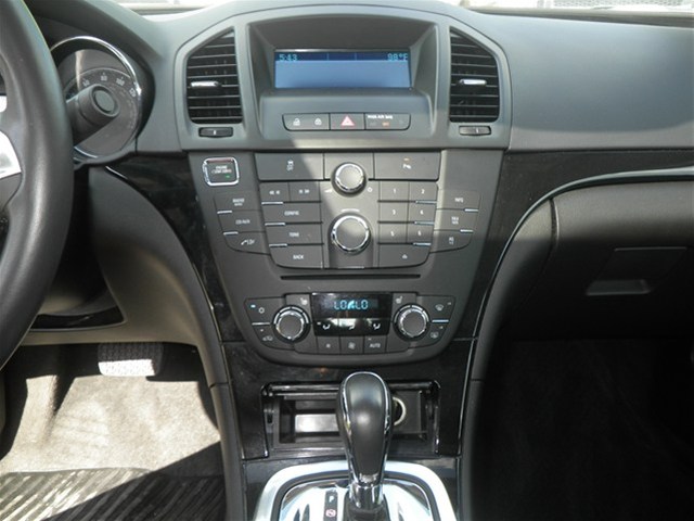 Buick REGAL 2012 photo 3