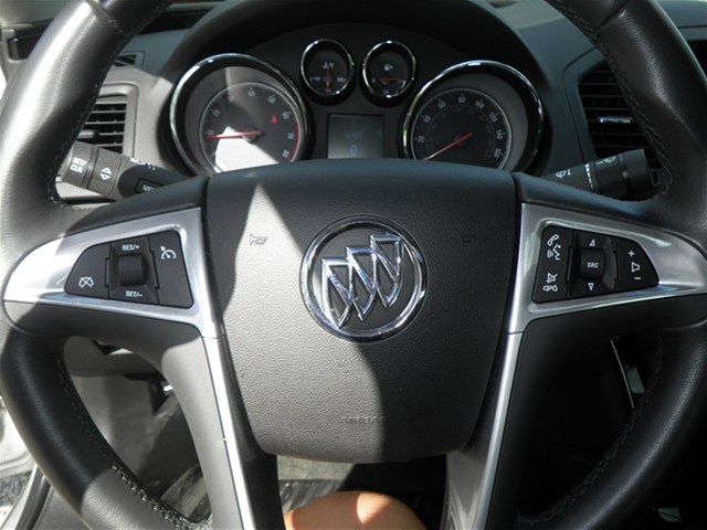 Buick REGAL 2012 photo 4