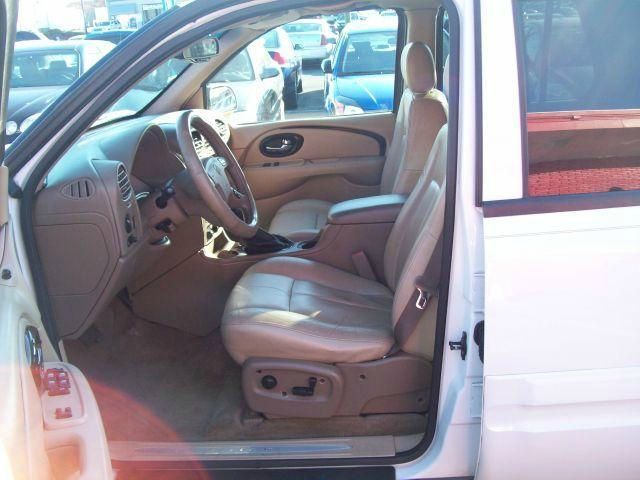 Buick Rainier EX - DUAL Power Doors SUV