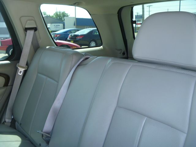 Buick Rainier 2005 photo 2