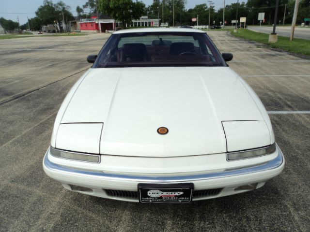 Buick Reatta 1989 photo 17