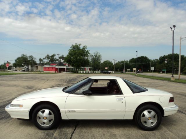 Buick Reatta 1989 photo 18