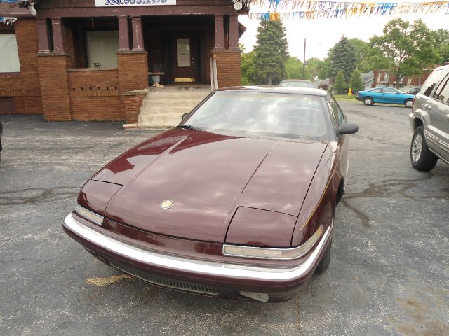 Buick Reatta 1989 photo 1