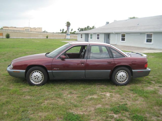 Buick REGAL 1996 photo 1