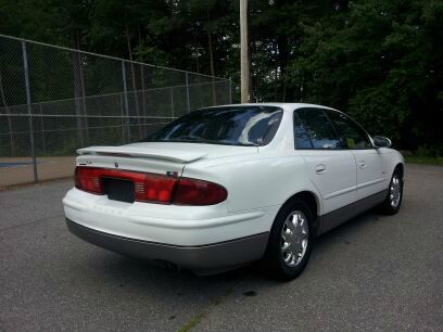 Buick REGAL 2000 photo 1