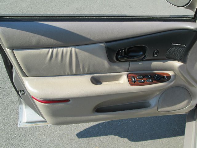 Buick REGAL 2000 photo 9