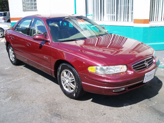 Buick REGAL 2000 photo 1