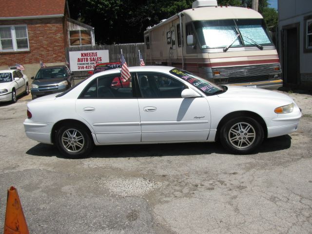 Buick REGAL 2000 photo 3