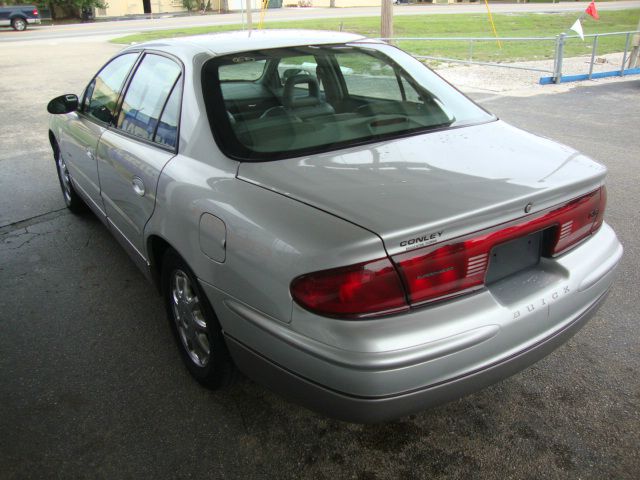 Buick REGAL 2000 photo 2