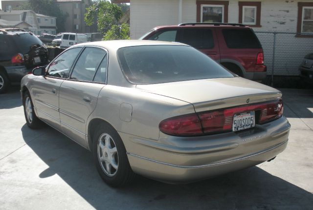 Buick REGAL 2000 photo 1