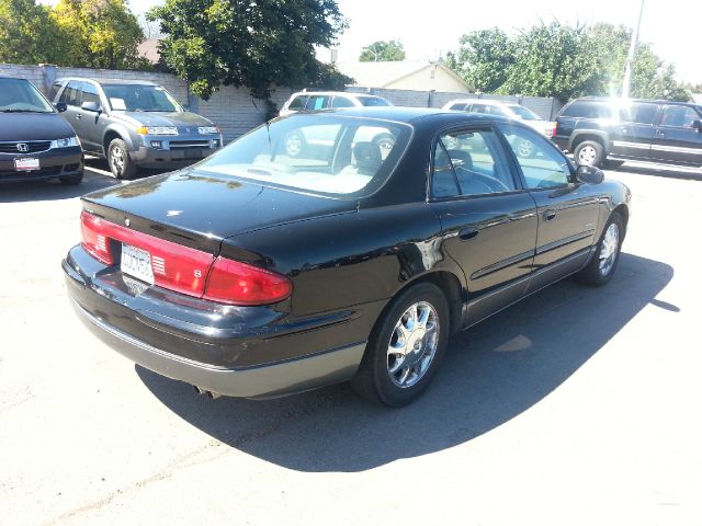 Buick REGAL 2001 photo 2