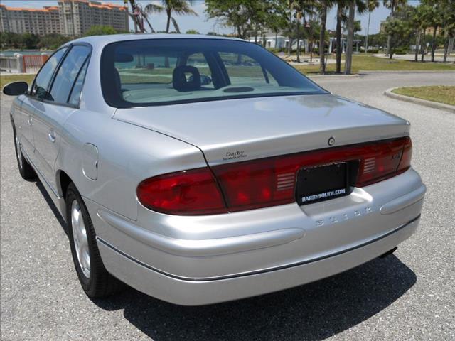 Buick REGAL 2001 photo 2